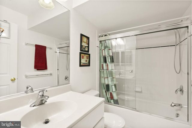 8166 DOUGLAS FIR DR, Lorton, VA 22079
