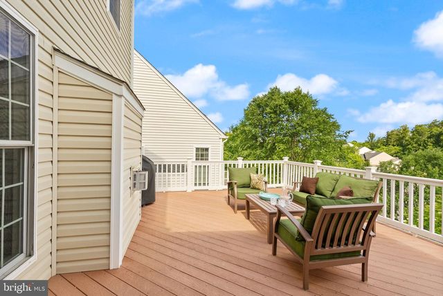 8166 DOUGLAS FIR DR, Lorton, VA 22079