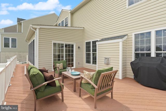 8166 DOUGLAS FIR DR, Lorton, VA 22079