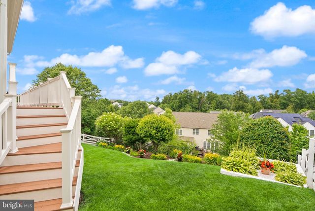 8166 DOUGLAS FIR DR, Lorton, VA 22079