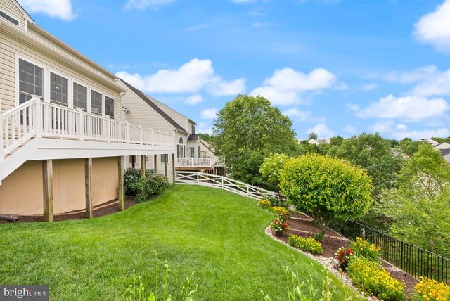 8166 DOUGLAS FIR DR, Lorton, VA 22079