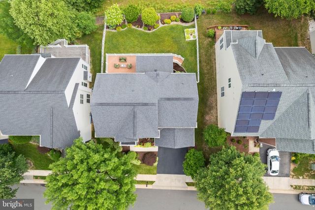 8166 DOUGLAS FIR DR, Lorton, VA 22079