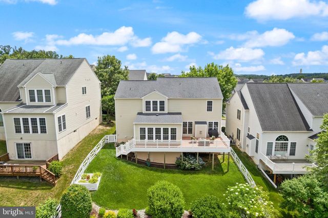 8166 DOUGLAS FIR DR, Lorton, VA 22079