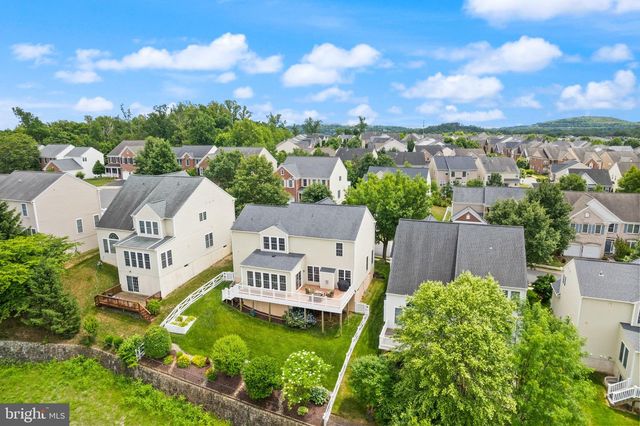 8166 DOUGLAS FIR DR, Lorton, VA 22079