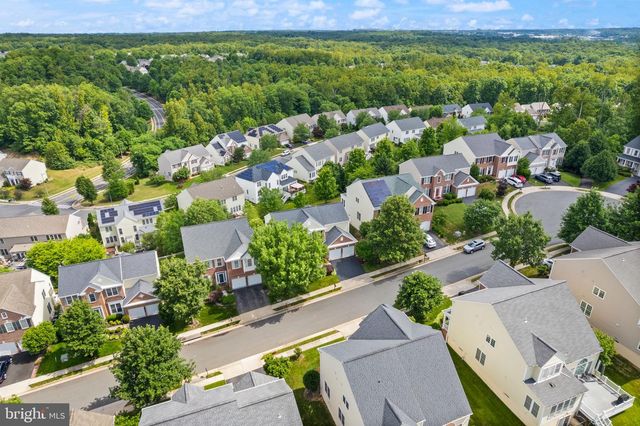 8166 DOUGLAS FIR DR, Lorton, VA 22079