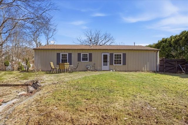 184 Joyce Ter, Whitman, MA 02382