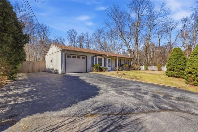 184 Joyce Ter, Whitman, MA 02382