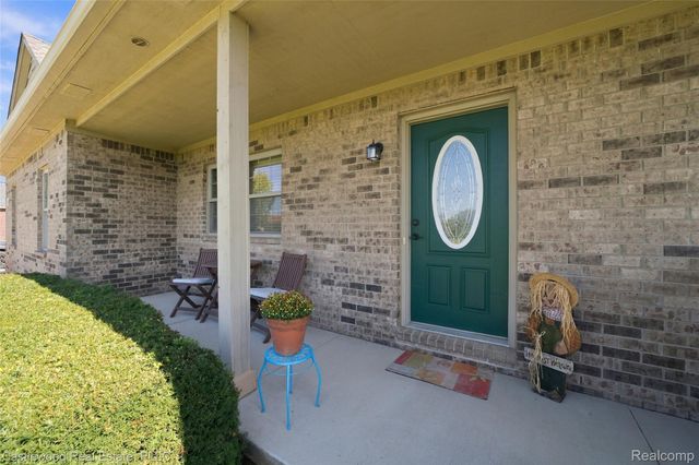 5616 Jada Drive, Highland Charter Township, MI 48356