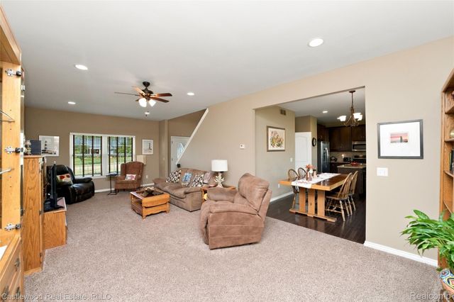 5616 Jada Drive, Highland Charter Township, MI 48356