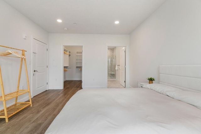 320 Middlesex Ave E307, Medford, MA 02155