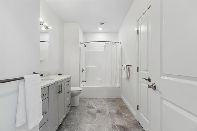 320 Middlesex Ave E307, Medford, MA 02155