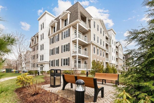 320 Middlesex Ave E307, Medford, MA 02155