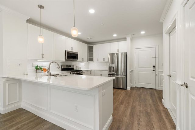 320 Middlesex Ave E307, Medford, MA 02155