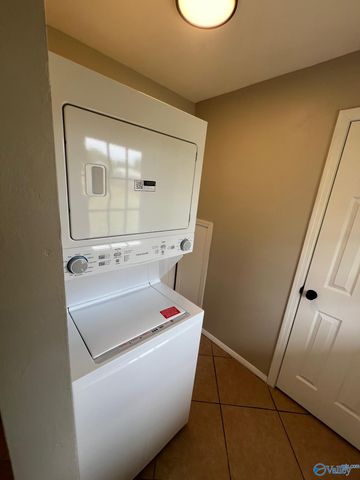 2211 Penhall Drive, Huntsville, AL 35811