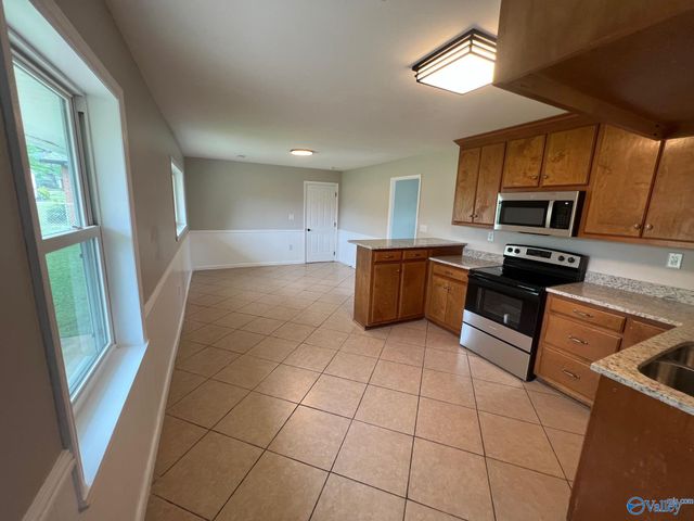 2211 Penhall Drive, Huntsville, AL 35811