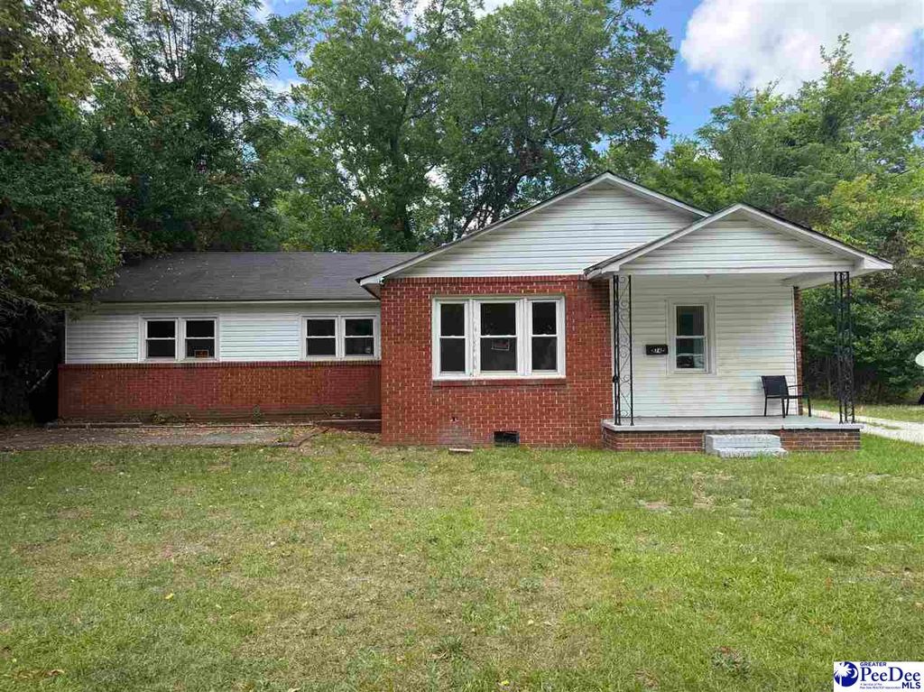74 Victory Drive, Cheraw, SC 29520