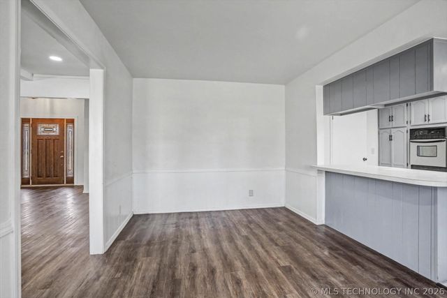 304 W Albuquerque Street S, Broken Arrow, OK 74011