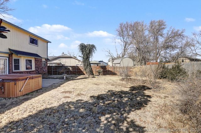 304 W Albuquerque Street S, Broken Arrow, OK 74011