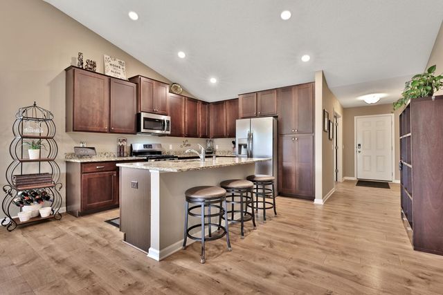 9163 67th Street S, Cottage Grove, MN 55016