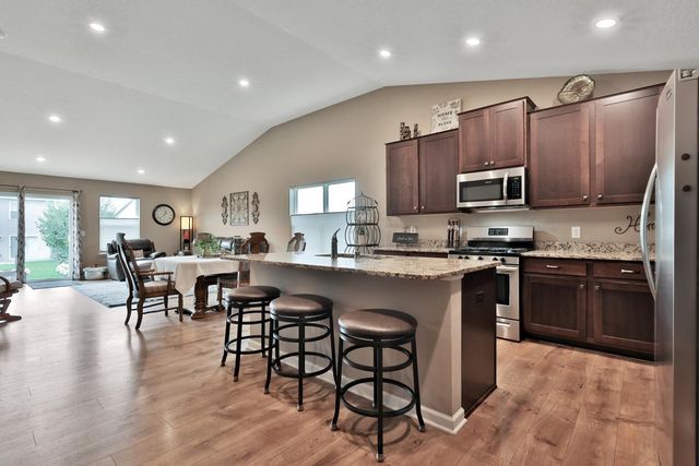 9163 67th Street S, Cottage Grove, MN 55016