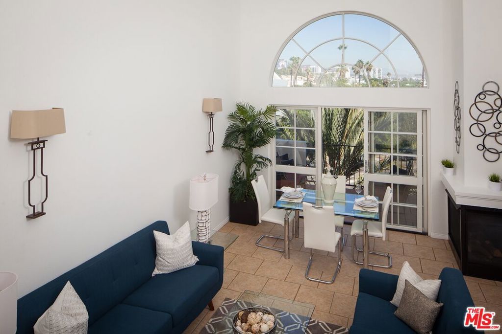 Image 3 of property listing at 851 N San Vicente Boulevard 308, West Hollywood, CA 90069