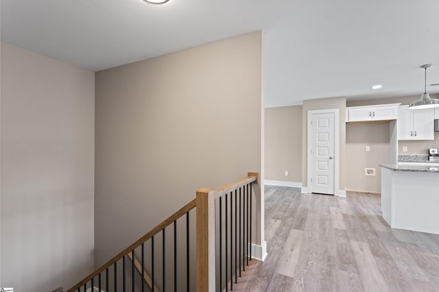 2 Hillbrook Road, Taylors, SC 29687
