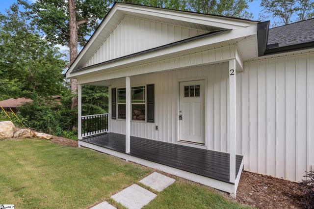 2 Hillbrook Road, Taylors, SC 29687