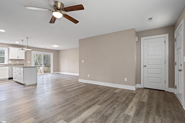 2 Hillbrook Road, Taylors, SC 29687