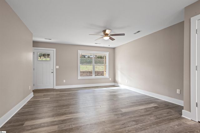 2 Hillbrook Road, Taylors, SC 29687