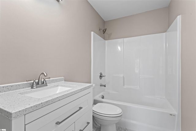 2 Hillbrook Road, Taylors, SC 29687