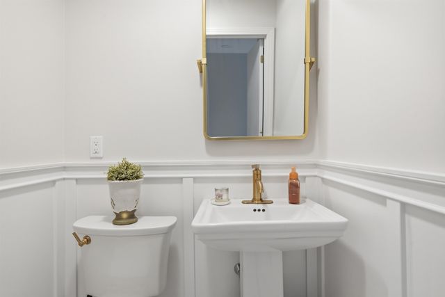 1 Chandler Road, Bedford, NH 03110
