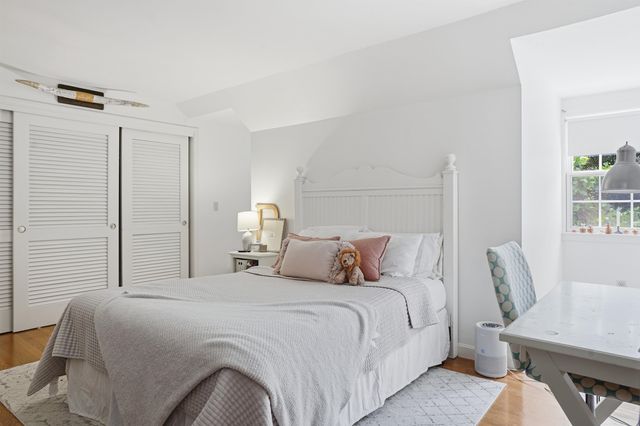 1 Chandler Road, Bedford, NH 03110