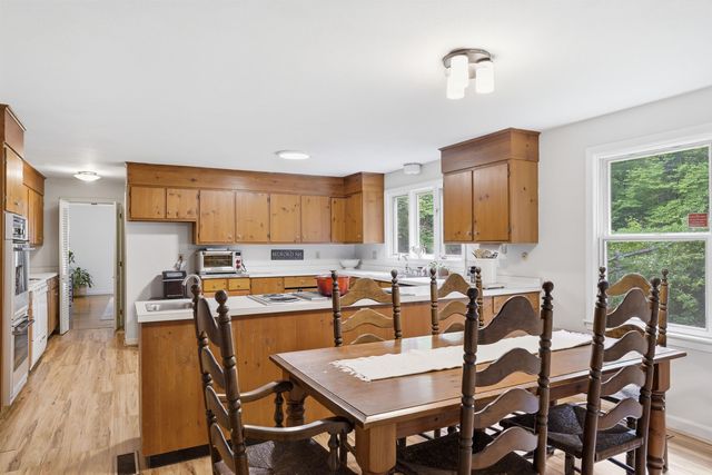 1 Chandler Road, Bedford, NH 03110