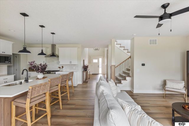 10010 S 184th Street, Omaha, NE 68136