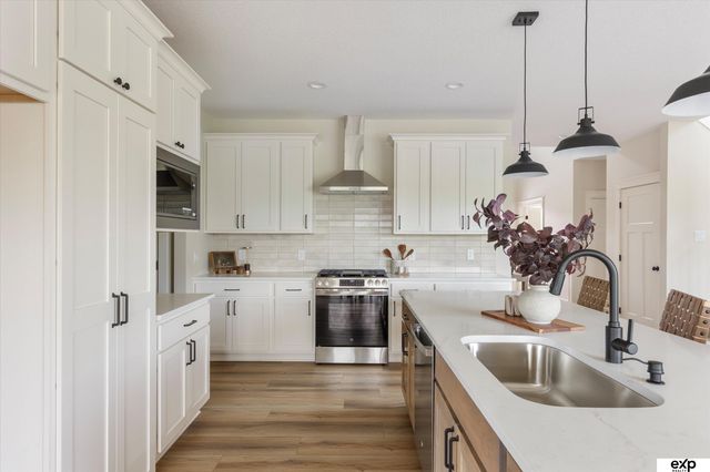 10010 S 184th Street, Omaha, NE 68136