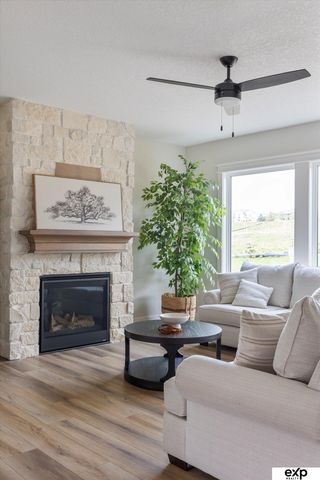 10010 S 184th Street, Omaha, NE 68136