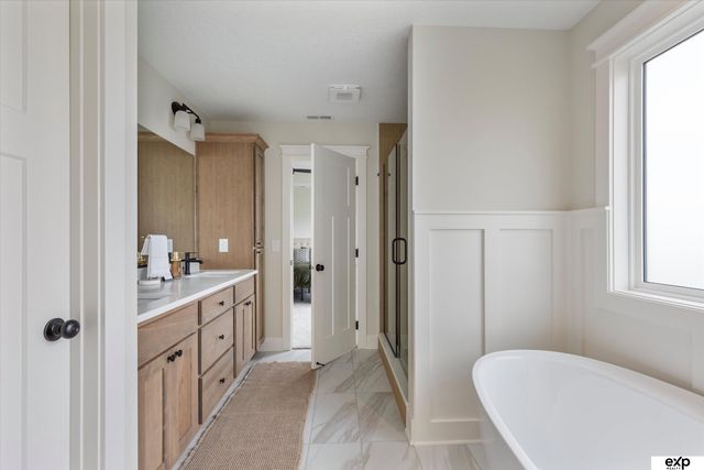 10010 S 184th Street, Omaha, NE 68136