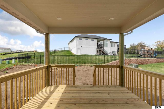 10010 S 184th Street, Omaha, NE 68136