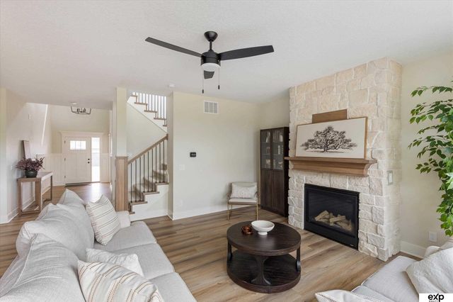 10010 S 184th Street, Omaha, NE 68136