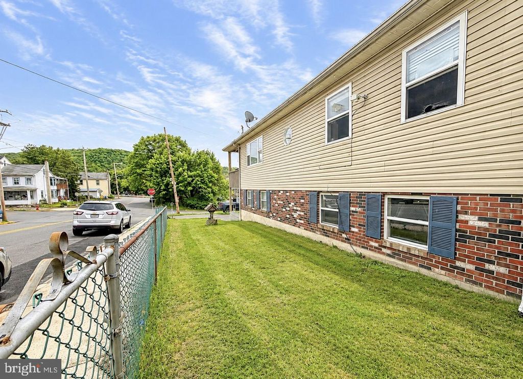 414 E SAINT JOHN, Schuylkill Haven, PA 17972