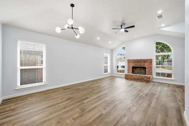 1005 Meadow Circle N, Keller, TX 76248