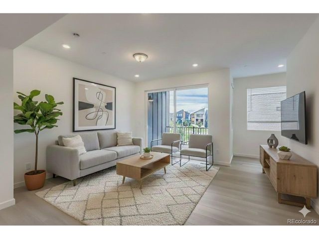 1606 Park Pl, Broomfield, CO 80023