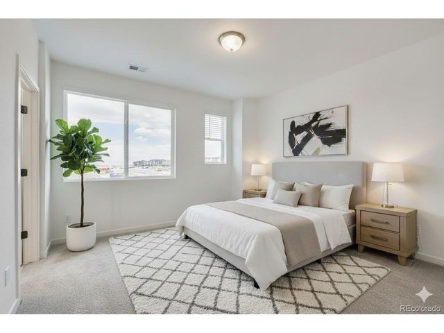 1606 Park Pl, Broomfield, CO 80023