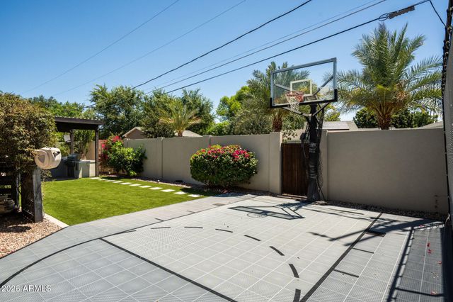 4029 N 57TH Place, Phoenix, AZ 85018