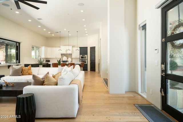 4029 N 57TH Place, Phoenix, AZ 85018