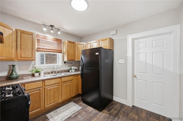73 Saint Marys Road, Buffalo, NY 14211