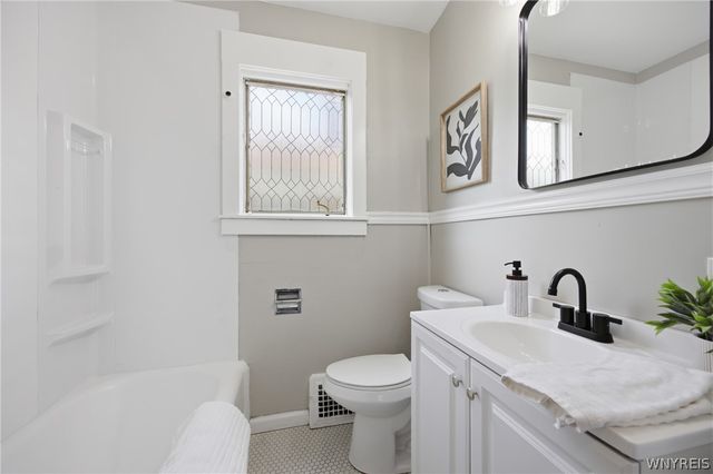 73 Saint Marys Road, Buffalo, NY 14211