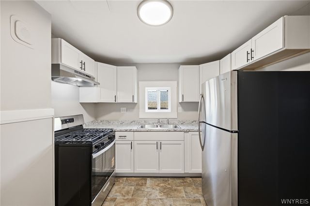73 Saint Marys Road, Buffalo, NY 14211