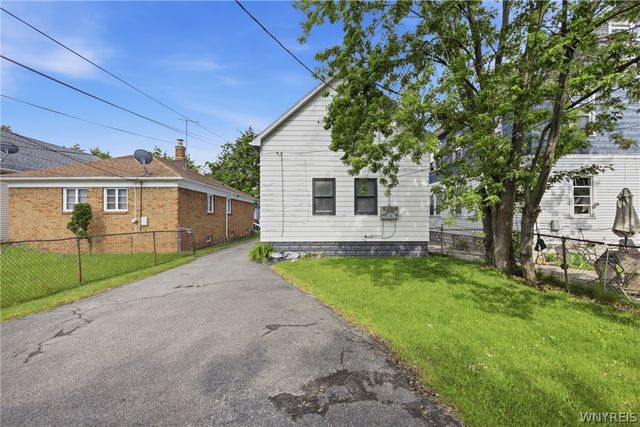 73 Saint Marys Road, Buffalo, NY 14211