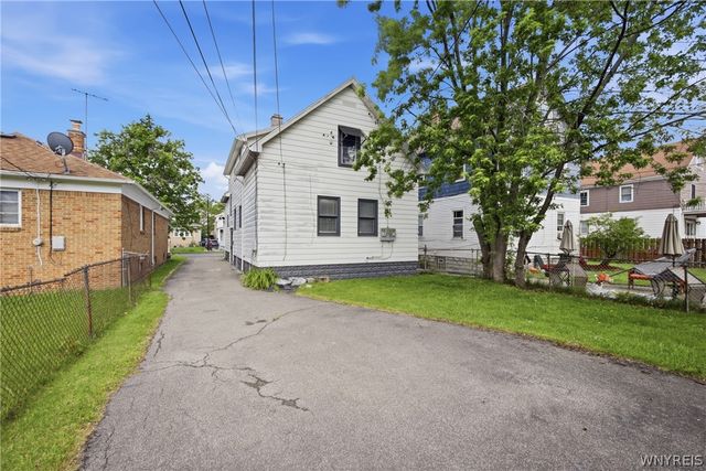 73 Saint Marys Road, Buffalo, NY 14211